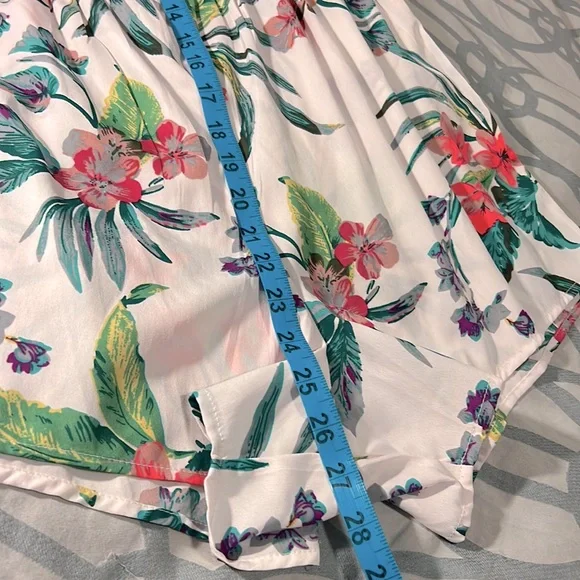 Hint of Blush Off the Shoulder Romper Women’s Size Medium Shorts Jumpsuit NWT - Picture 11 of 15